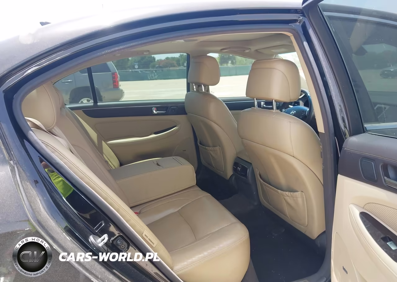 2011 Hyundai Genesis 4.6 VIN:KMHGC4DF2BU125360 - 8