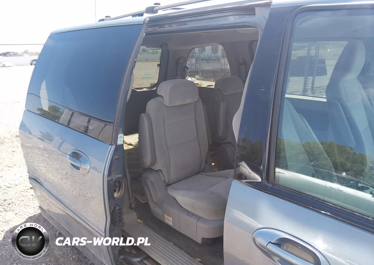 2004 Ford Freestar Ses VIN:2FMDA576X4BA42939 - 8