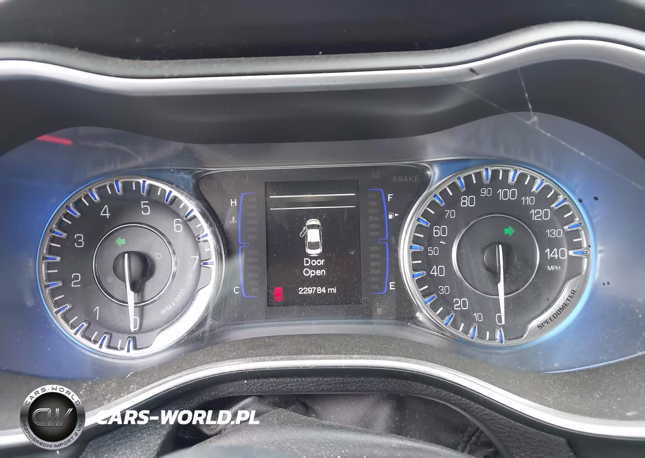 2015 Chrysler 200 Limited VIN:1C3CCCAB2FN665729 - 7