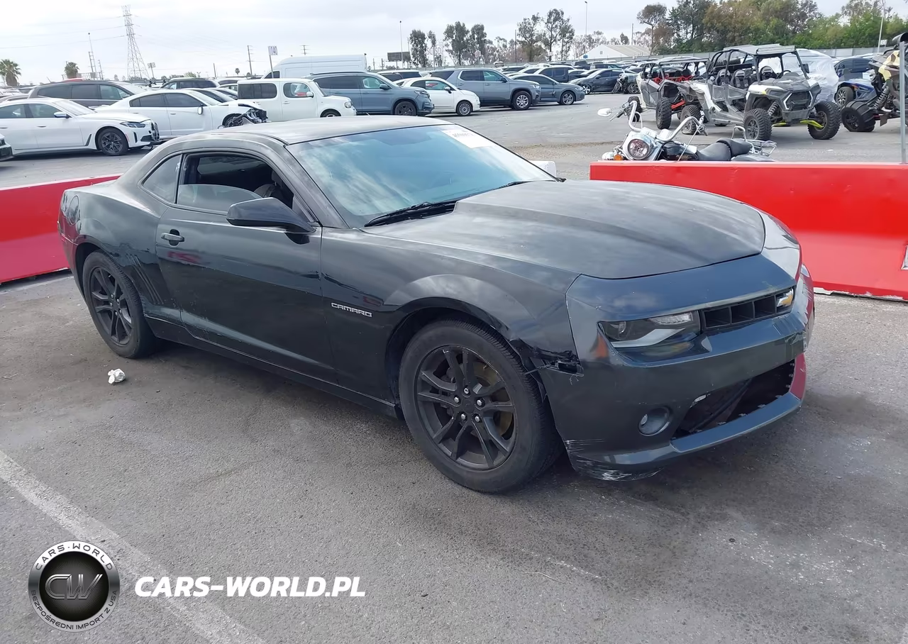 2015 Chevrolet Camaro 1Lt – zdjęcie 1 z 18