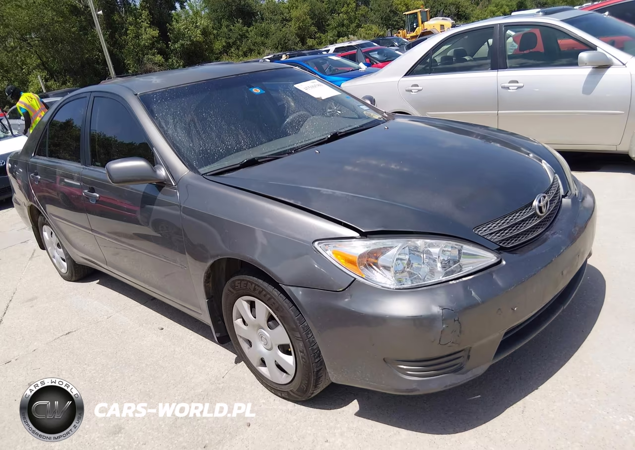 2004 Toyota Camry Le