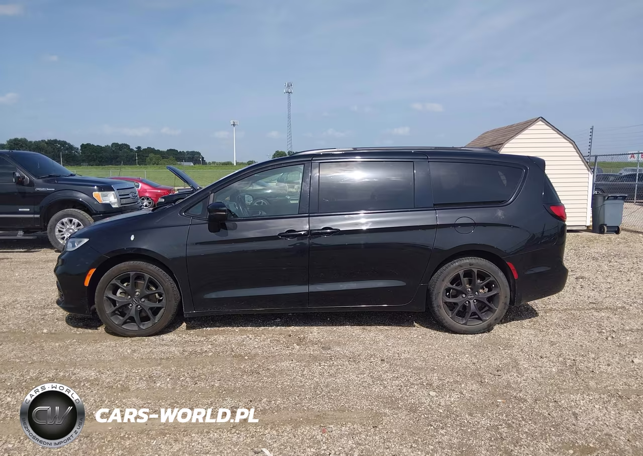 2023 Chrysler Pacifica Touring L VIN:2C4RC1BG6PR508679 - 14