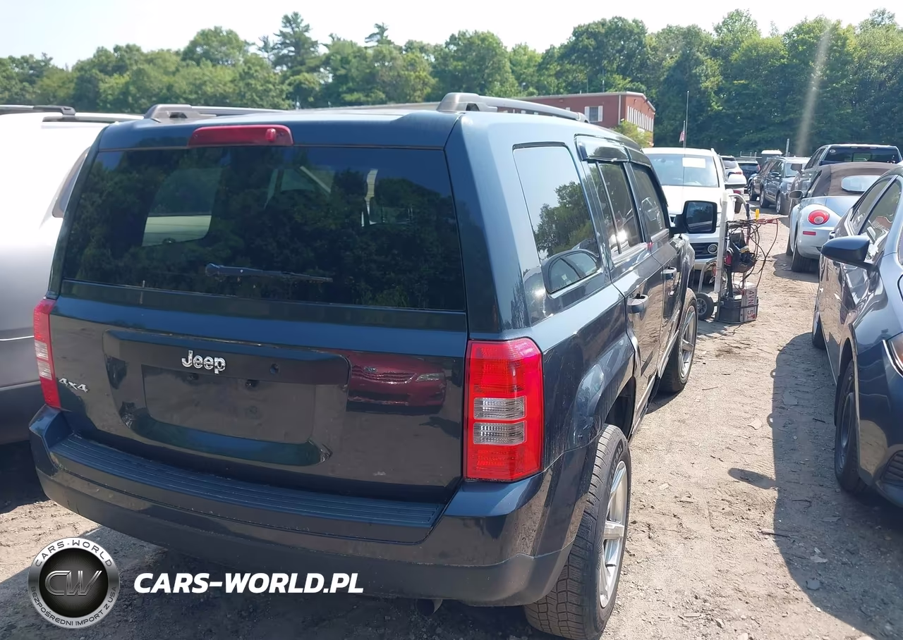 2014 Jeep Patriot Sport VIN:1C4NJRBBXED852877 - 4