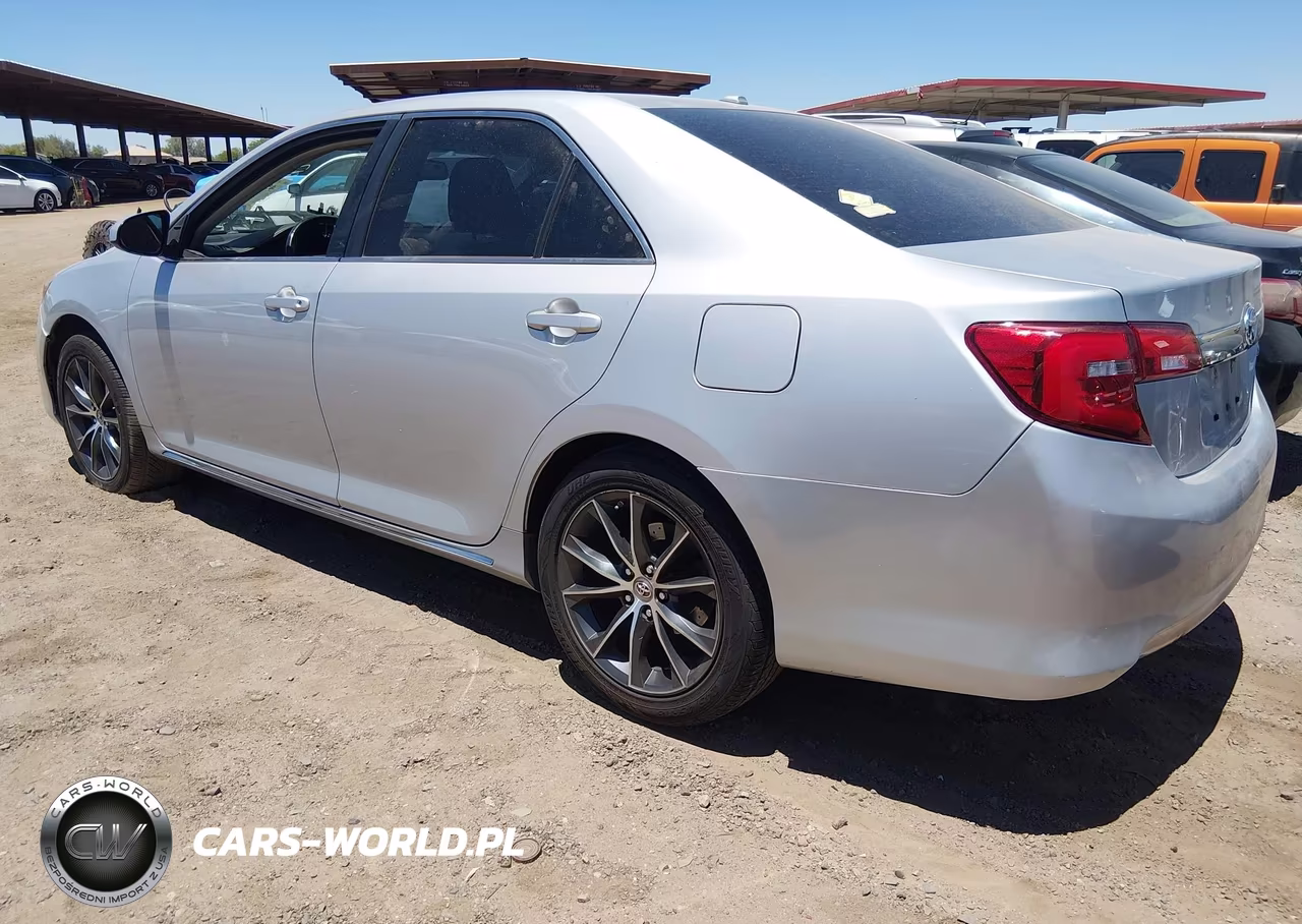 2014 Toyota Camry Hybrid Xle VIN:4T1BD1FKXEU118192 - 3