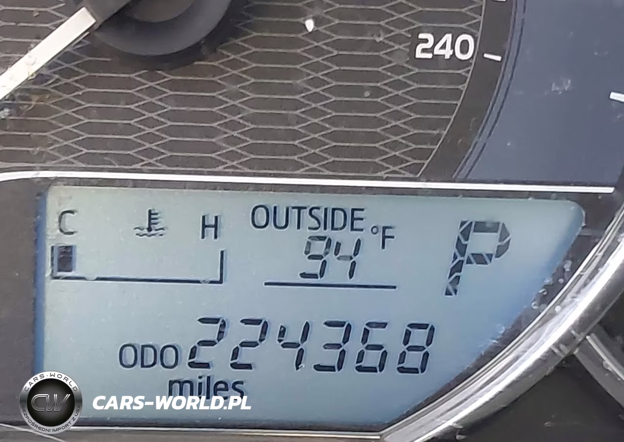2015 Toyota Corolla Le VIN:2T1BURHE1FC233742 - 15