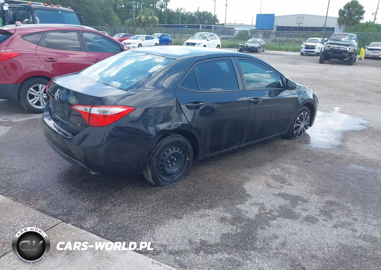 2015 Toyota Corolla Le VIN:2T1BURHE1FC233742 - 4