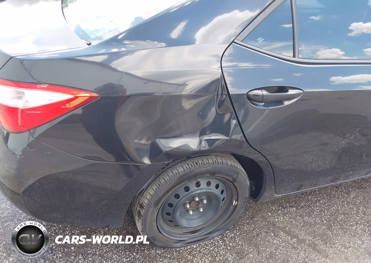 2015 Toyota Corolla Le VIN:2T1BURHE1FC233742 - 6