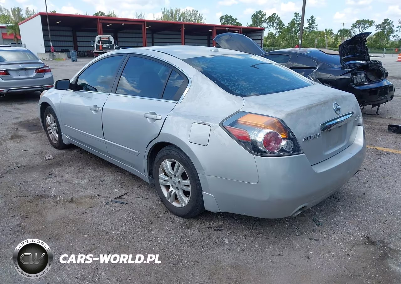 2010 Nissan Altima 2.5 S VIN:1N4AL2AP5AC136746 - 3