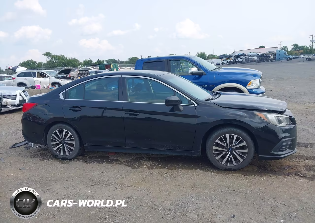 2018 Subaru Legacy 2.5I Premium VIN:4S3BNAC63J3002325 - 14