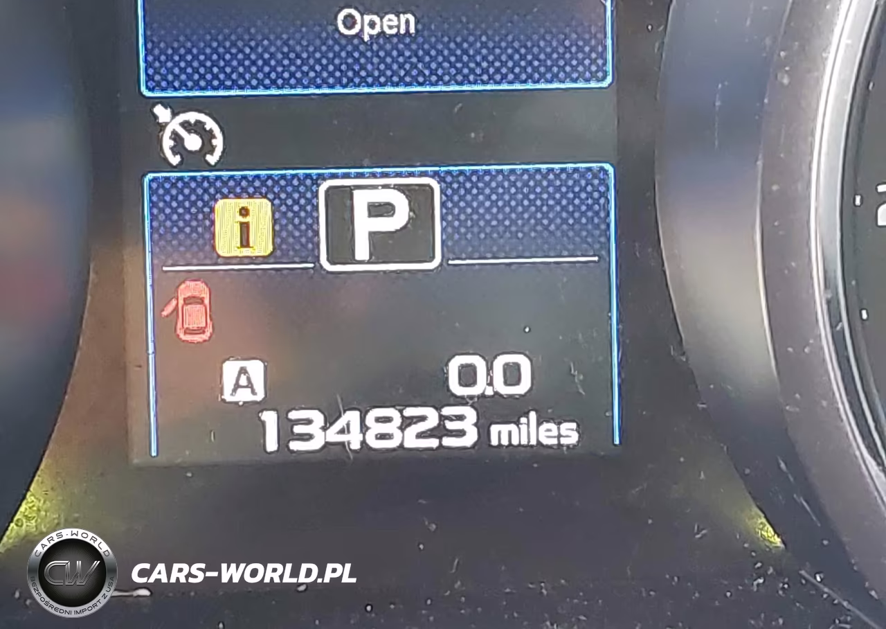 2018 Subaru Legacy 2.5I Premium VIN:4S3BNAC63J3002325 - 16
