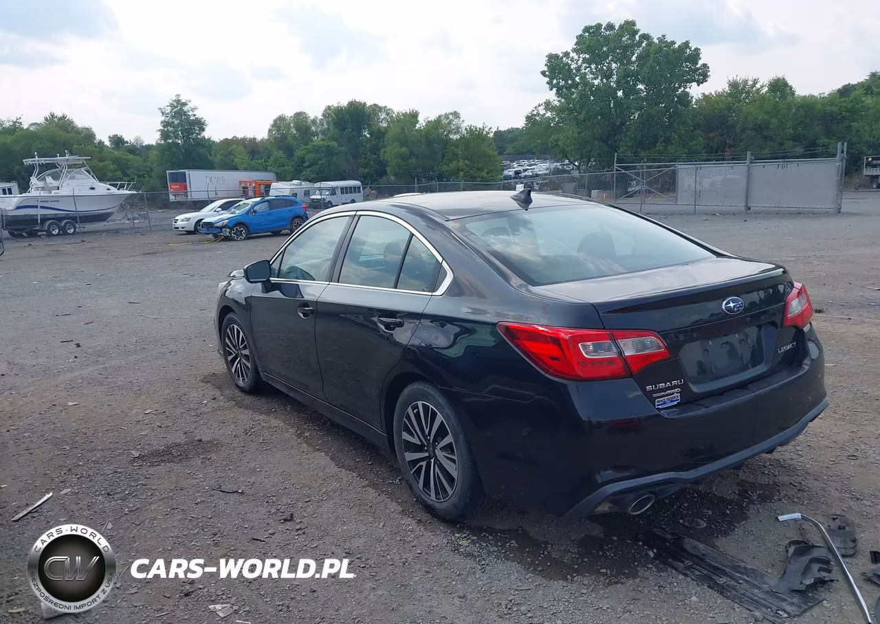 2018 Subaru Legacy 2.5I Premium VIN:4S3BNAC63J3002325 - 3
