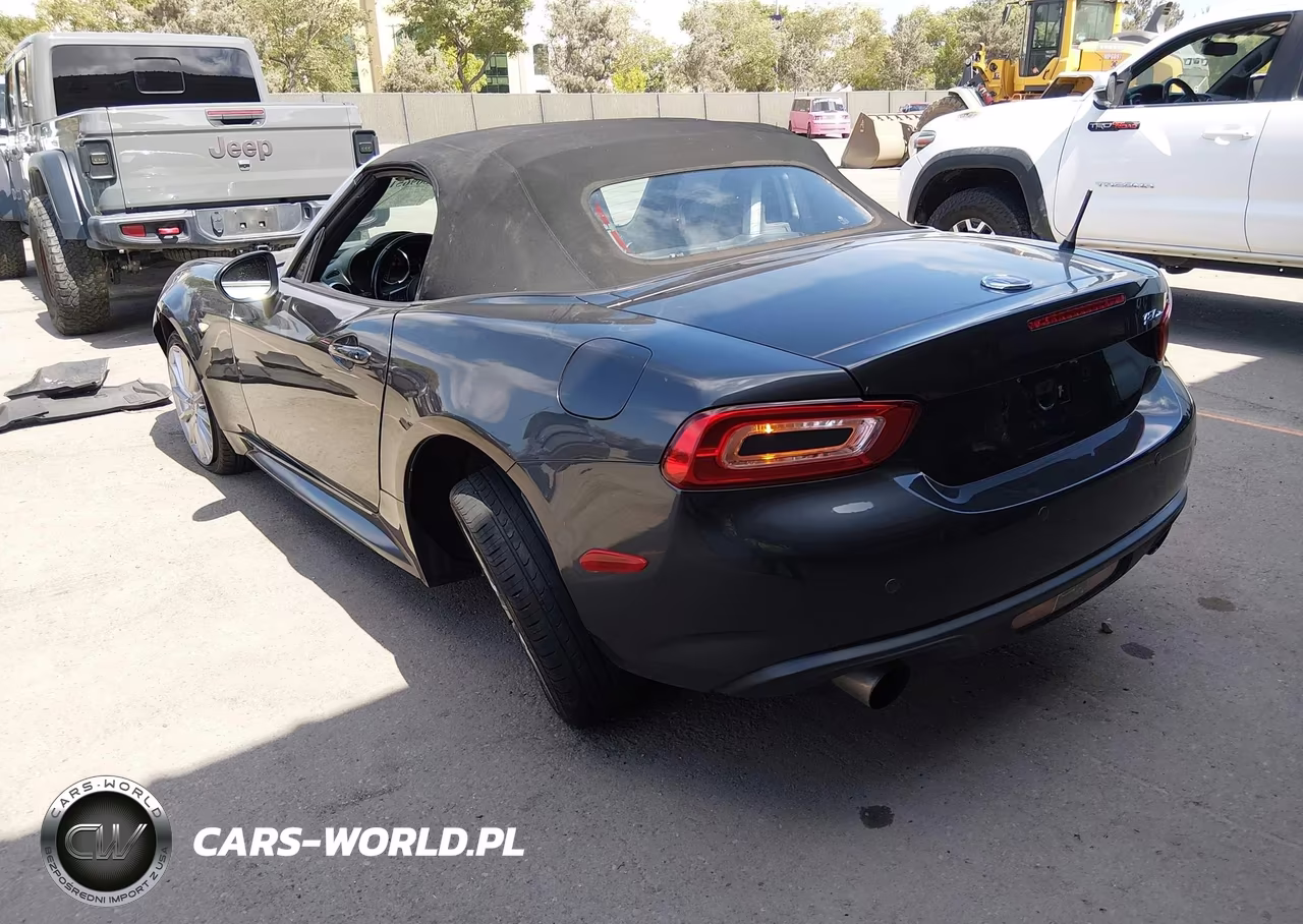 FIAT 124 SPIDER VIN:JC1NFAEK3J0137856 - 3