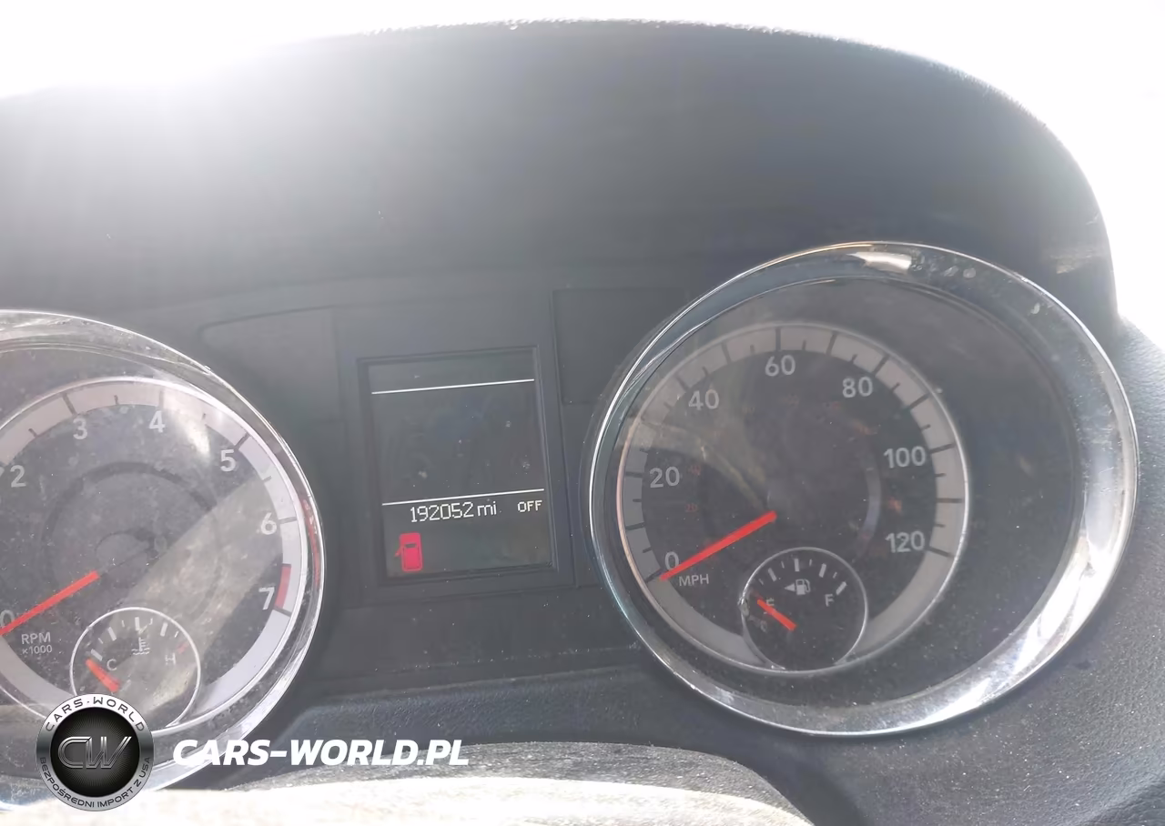2016 Dodge Grand Caravan R-T VIN:2C4RDGEGXGR325779 - 7