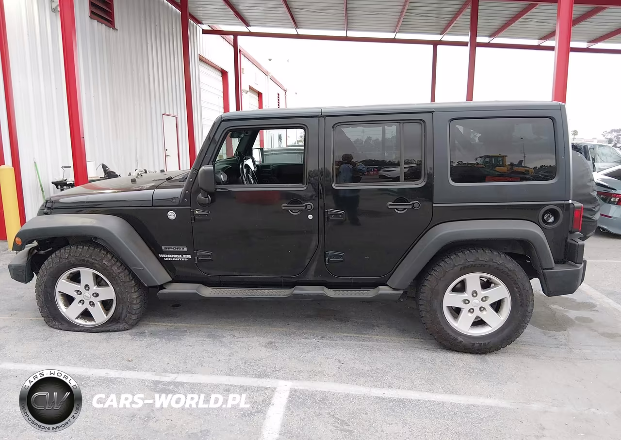 2012 Jeep Wrangler Unlimited Sport VIN:1C4BJWDG1CL266730 - 14