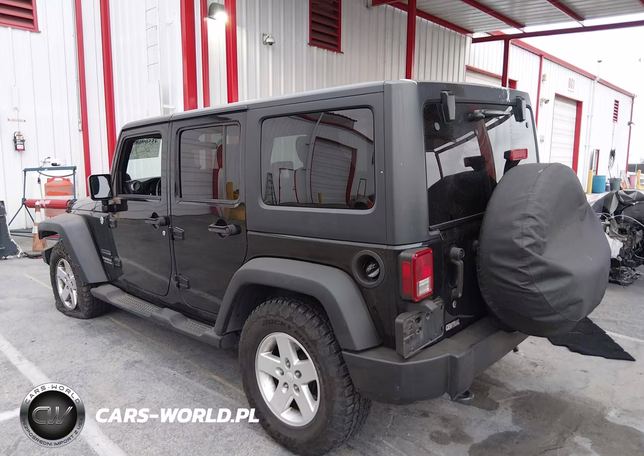 2012 Jeep Wrangler Unlimited Sport VIN:1C4BJWDG1CL266730 - 3