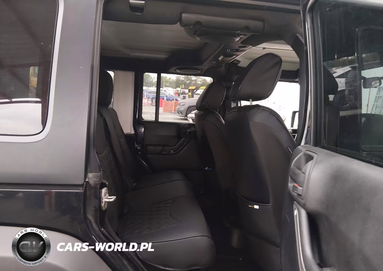 2012 Jeep Wrangler Unlimited Sport VIN:1C4BJWDG1CL266730 - 8