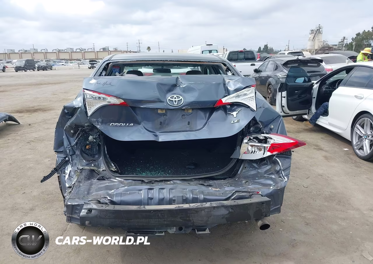 2016 Toyota Corolla Le VIN:5YFBURHE1GP473150 - 17