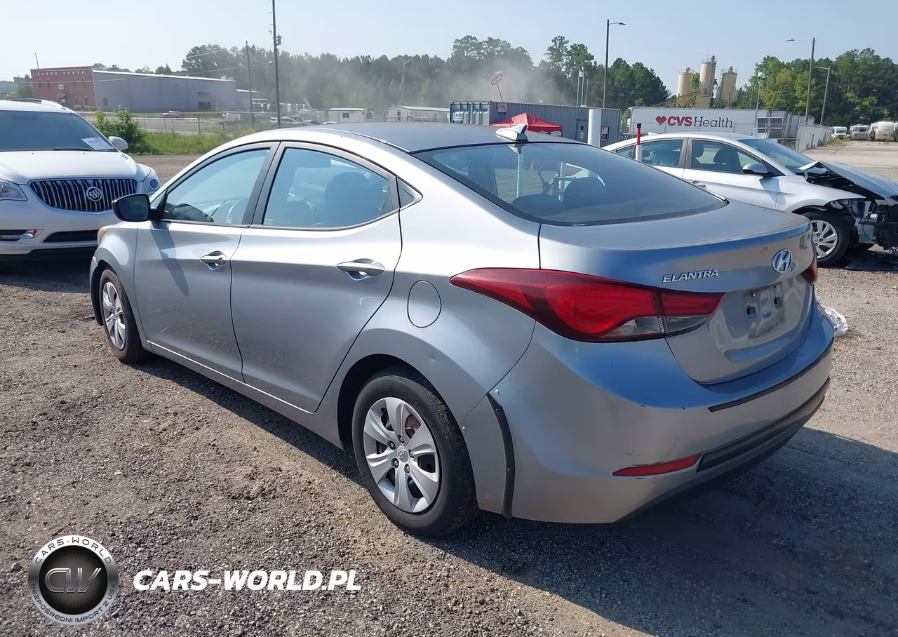 2016 Hyundai Elantra Se VIN:5NPDH4AE8GH688337 - 3