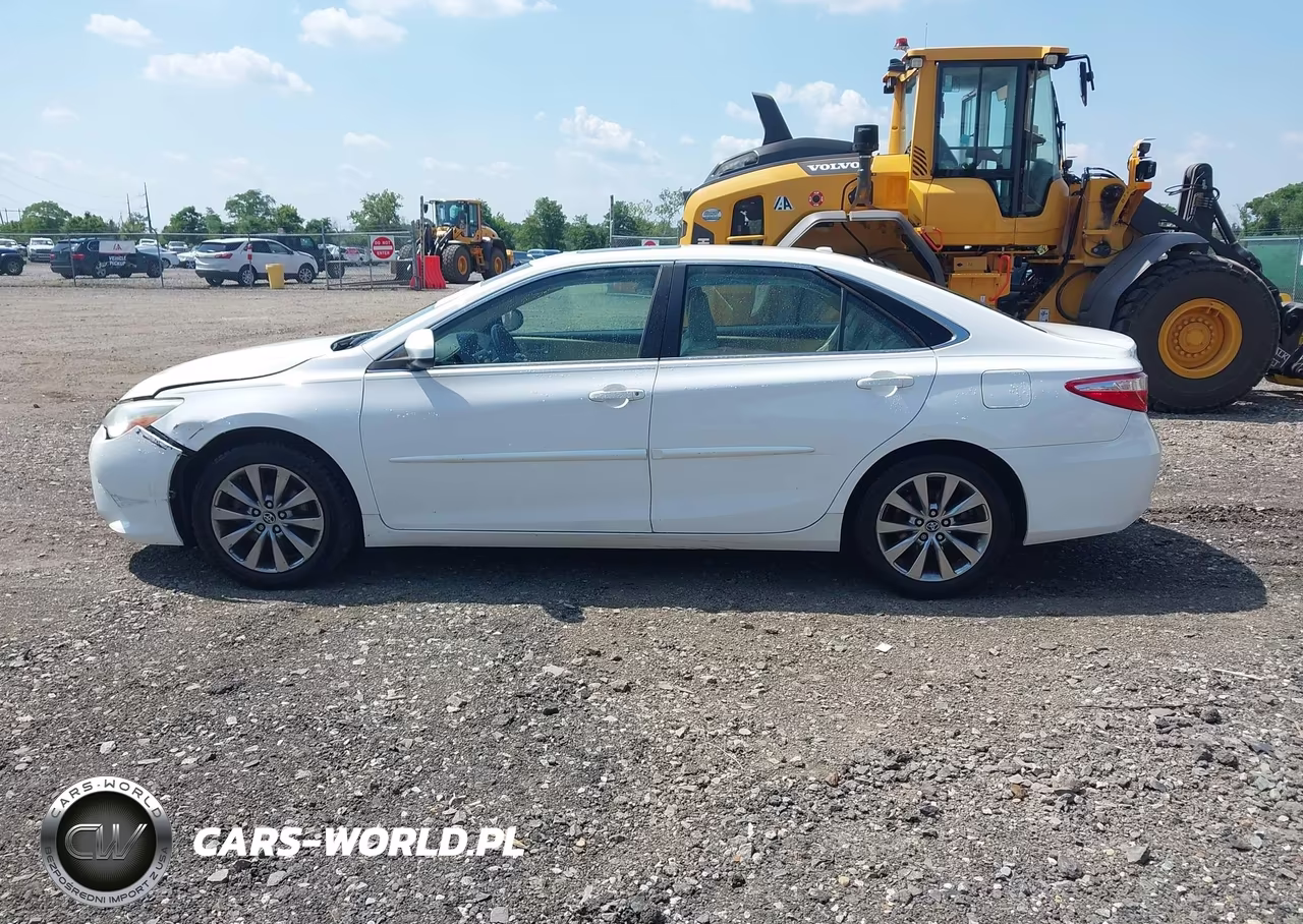 2016 Toyota Camry Xle VIN:4T1BF1FK0GU522597 - 14
