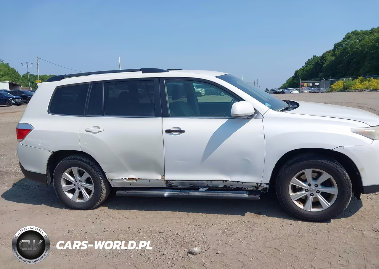 2012 Toyota Highlander Base V6 VIN:5TDBK3EH4CS159902 - 13