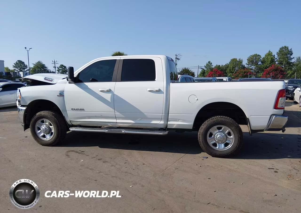 2021 Ram 2500 VIN:3C6UR5DL5MG555270 - 14