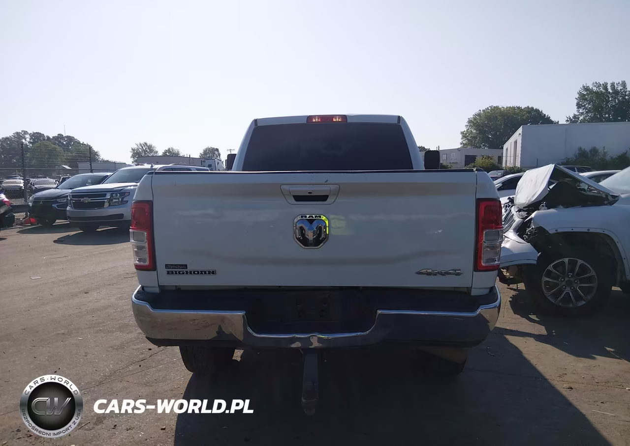 2021 Ram 2500 VIN:3C6UR5DL5MG555270 - 16