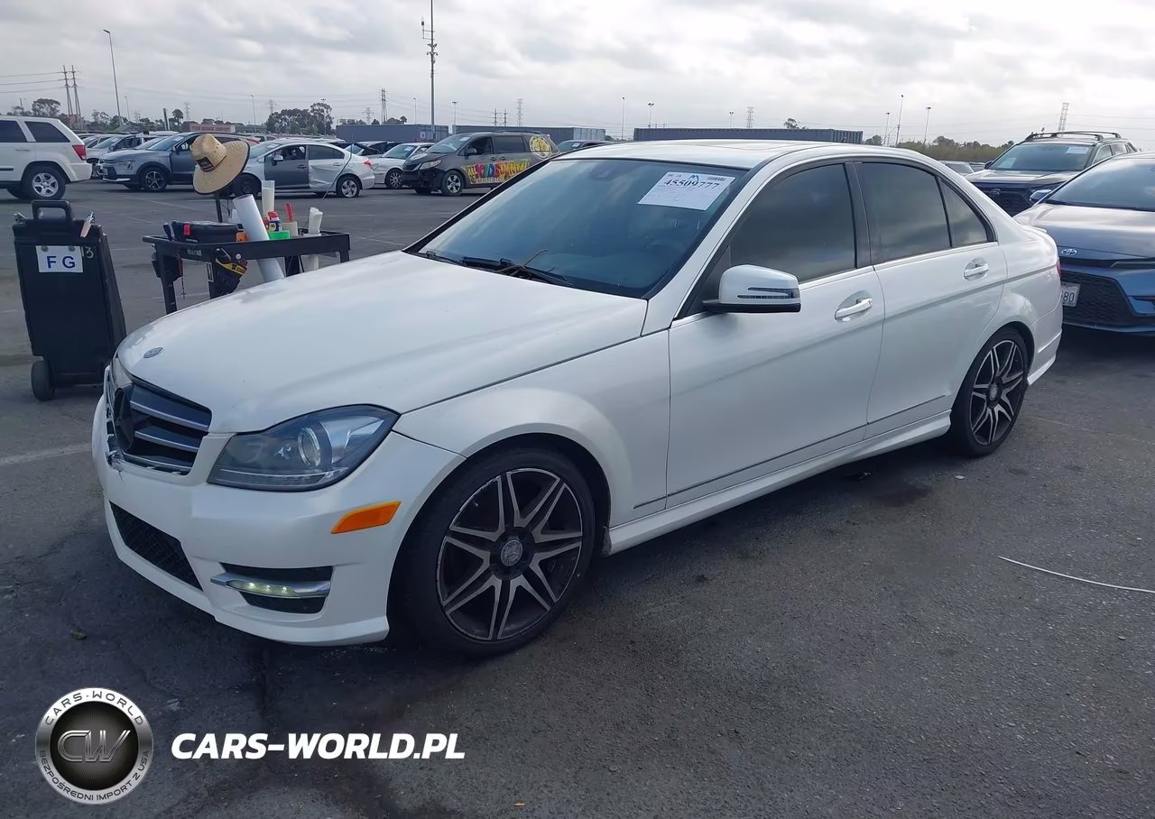 2014 Mercedes-Benz C 250 Sport VIN:WDDGF4HB6EA946346 - 2