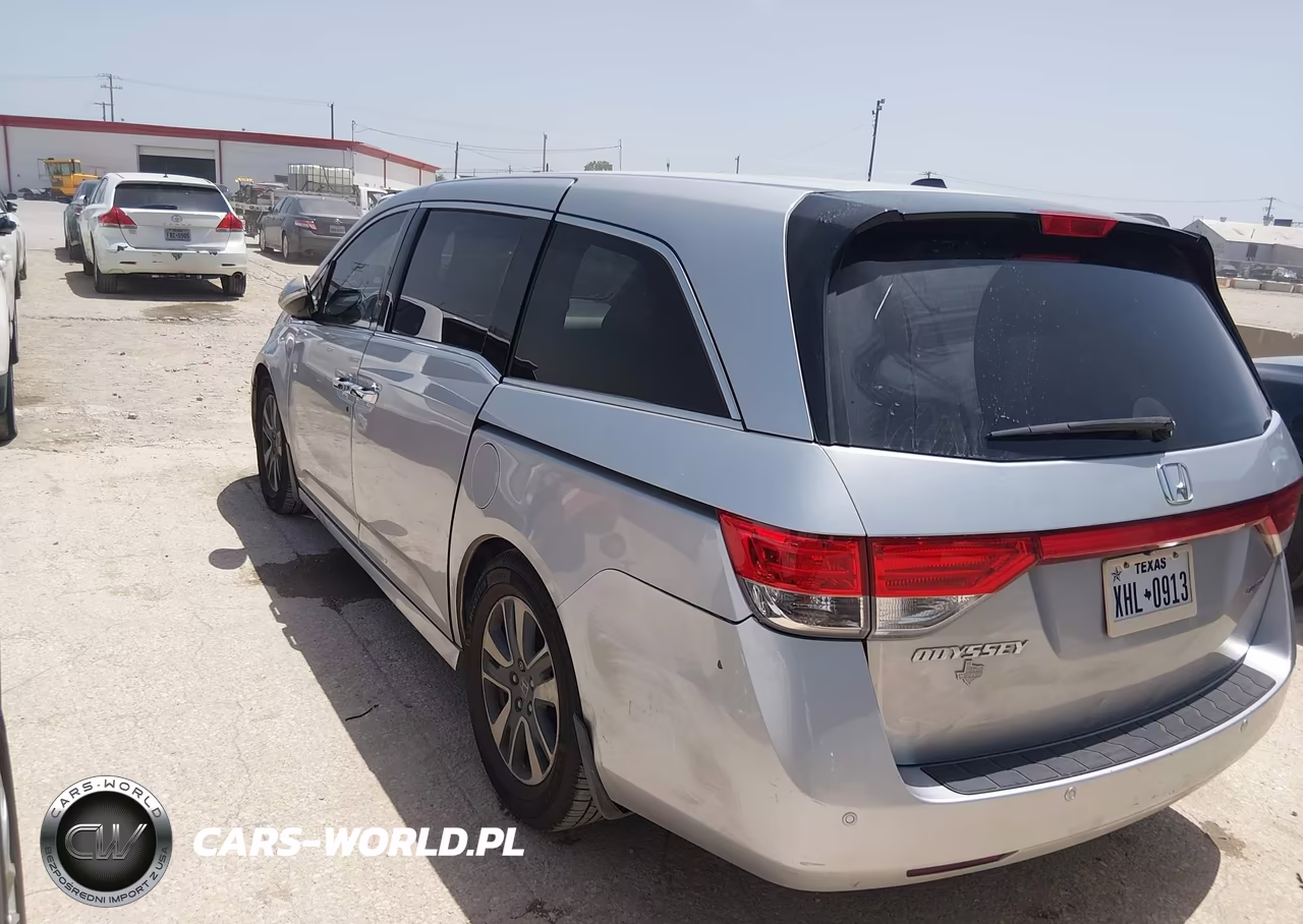 2015 Honda Odyssey Touring-Touring Elite VIN:5FNRL5H9XFB021981 - 3