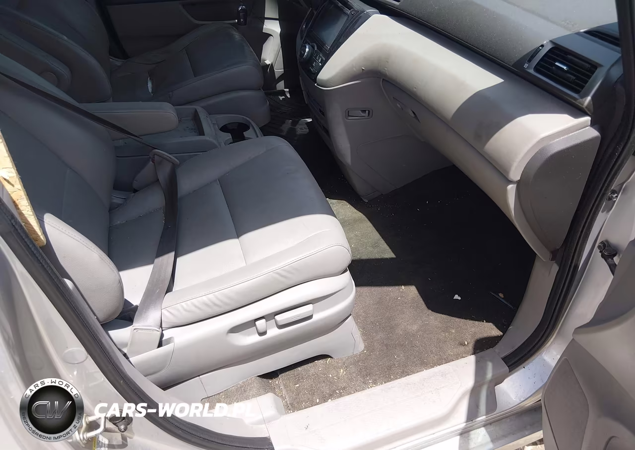 2015 Honda Odyssey Touring-Touring Elite VIN:5FNRL5H9XFB021981 - 5