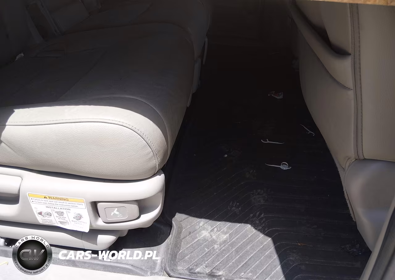 2015 Honda Odyssey Touring-Touring Elite VIN:5FNRL5H9XFB021981 - 8