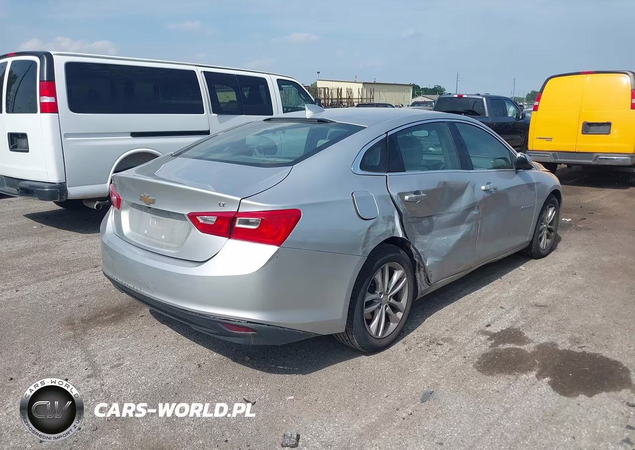 2018 Chevrolet Malibu Lt VIN:1G1ZD5ST4JF206848 - 4