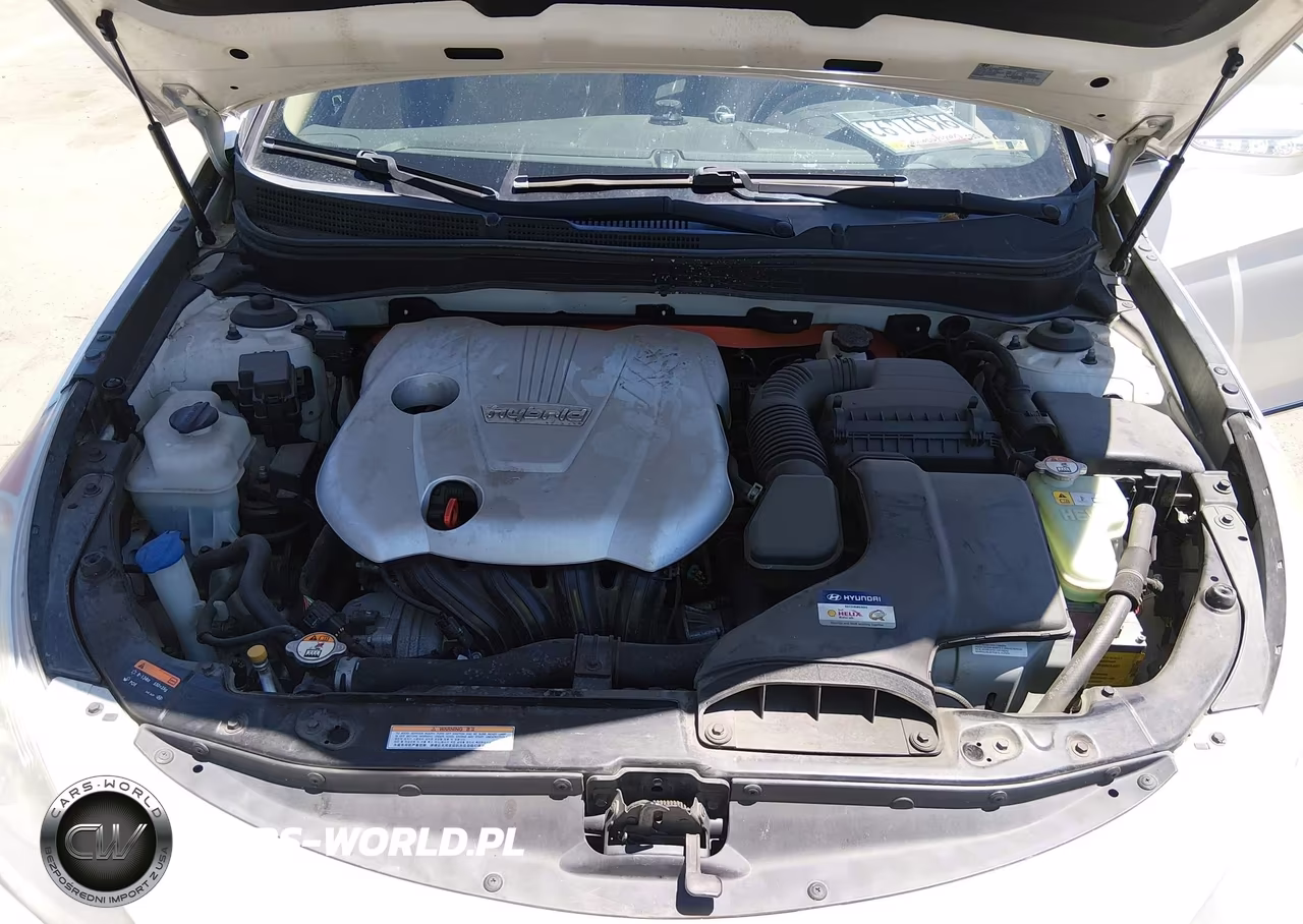 2015 Hyundai Sonata Hybrid Limited VIN:KMHEC4A42FA132620 - 10