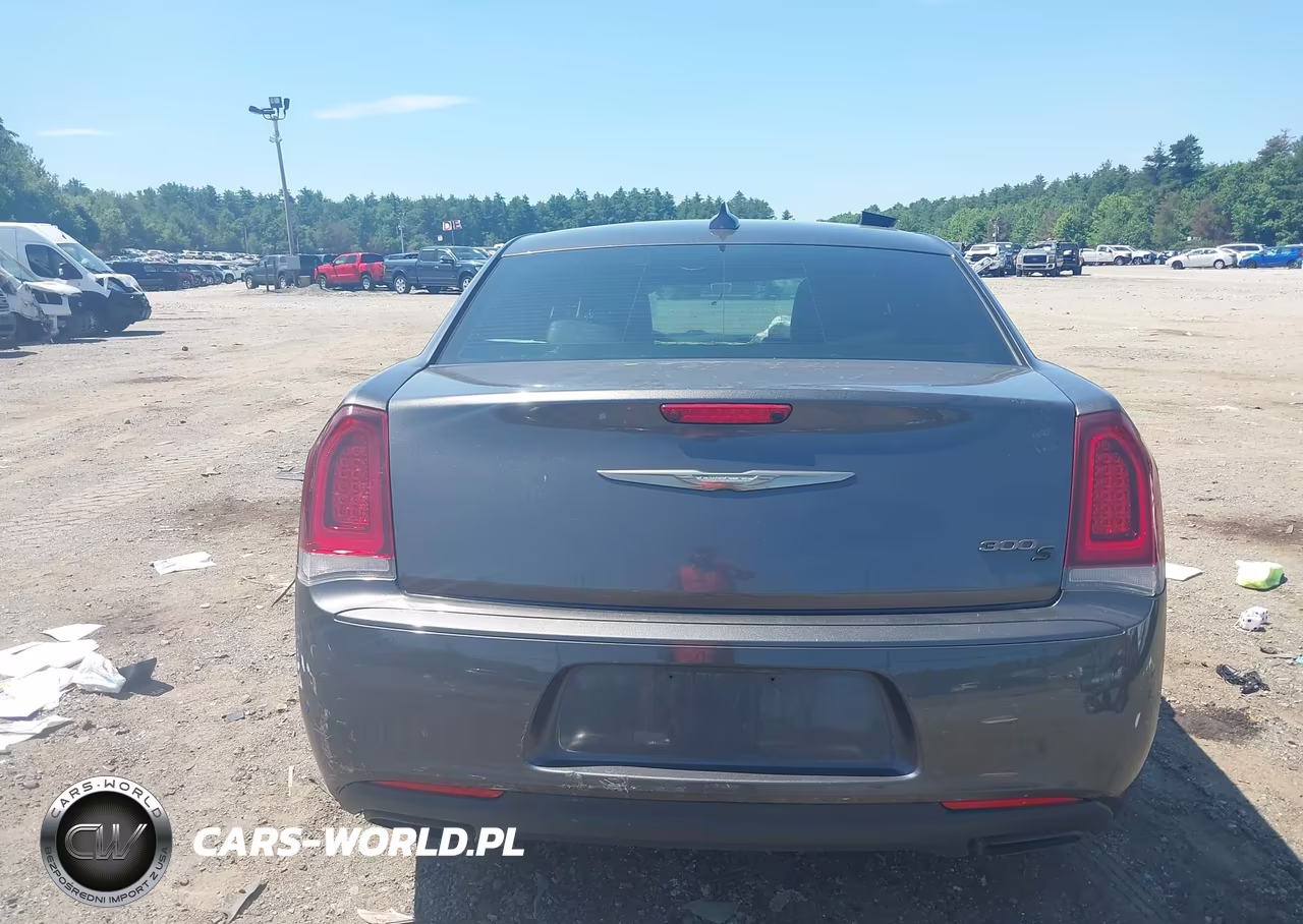 2017 Chrysler 300 300S Alloy Edition VIN:2C3CCABG6HH647244 - 16