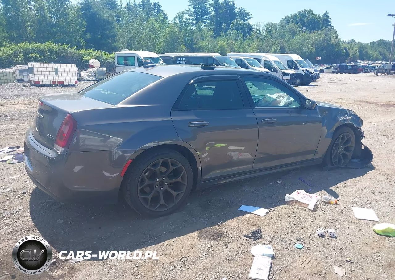 2017 Chrysler 300 300S Alloy Edition VIN:2C3CCABG6HH647244 - 4