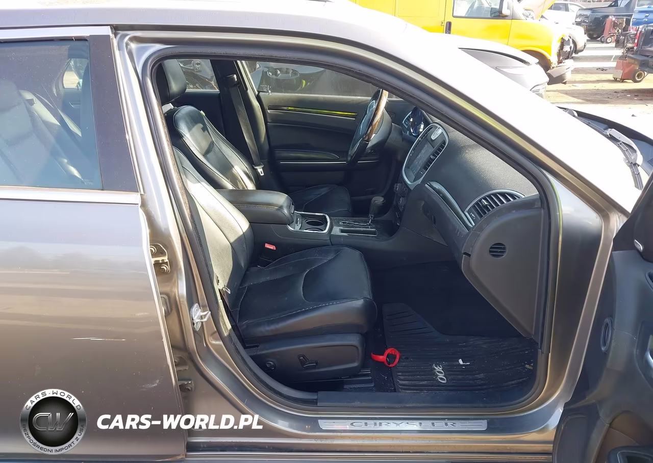 2011 Chrysler 300C Awd VIN:2C3CK6CT3BH611983 - 5