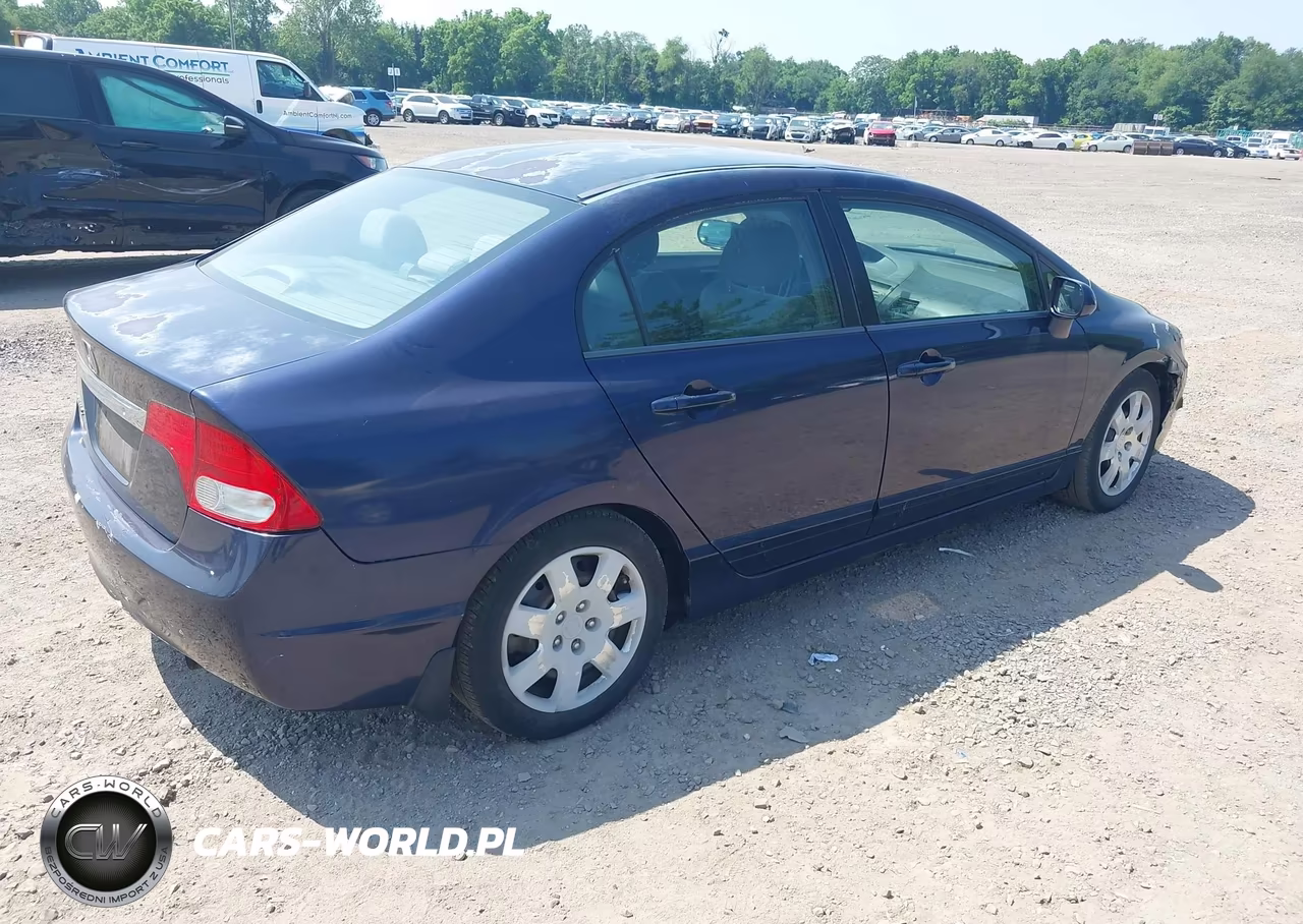 2011 Honda Civic Lx VIN:2HGFA1F52BH535413 - 4