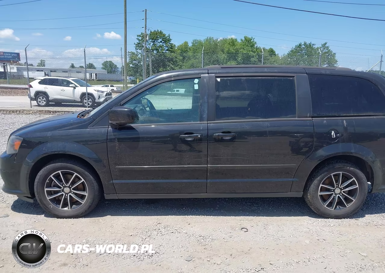2017 Dodge Grand Caravan Gt VIN:2C4RDGEG6HR699002 - 14