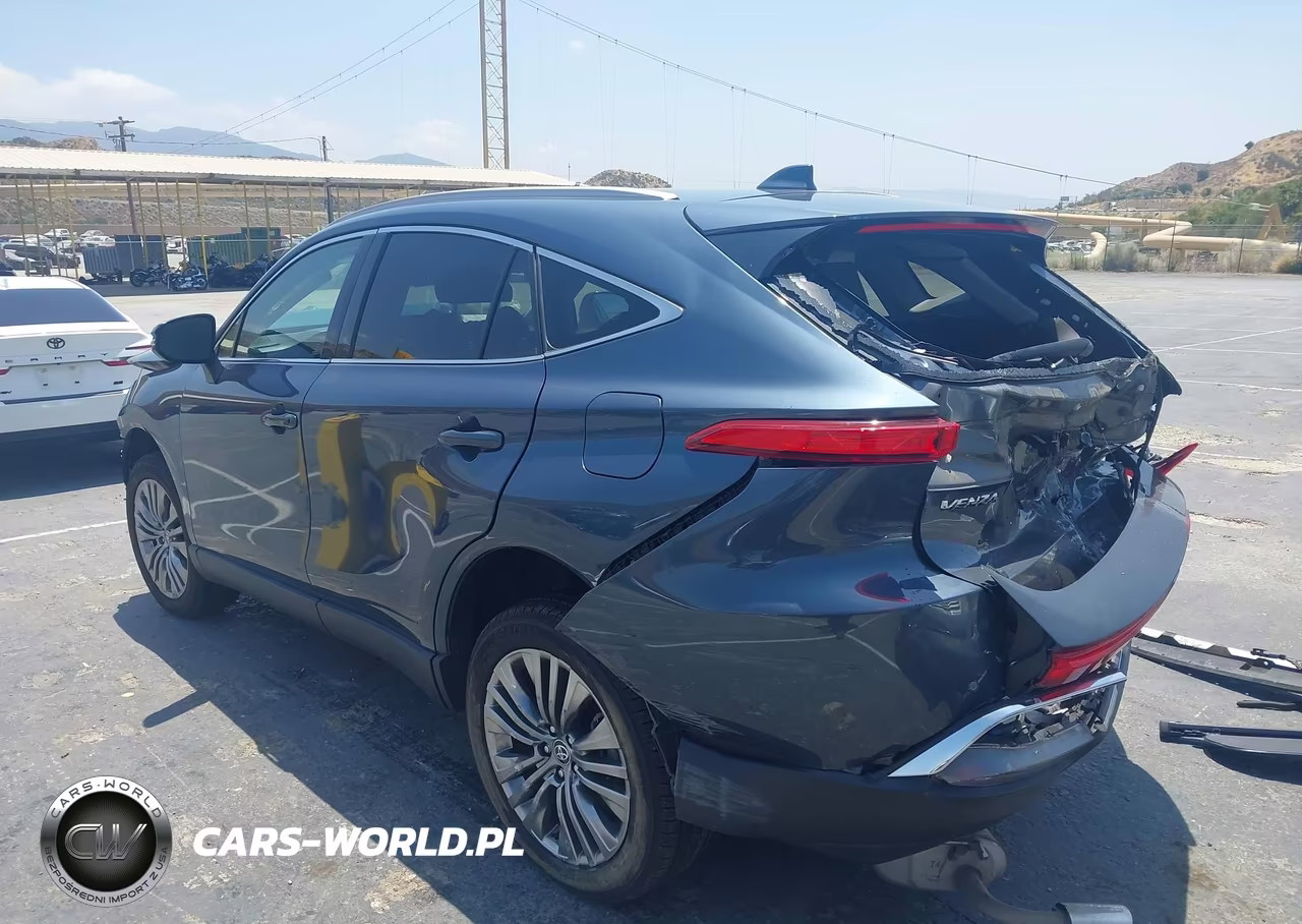 2023 Toyota Venza Xle VIN:JTEAAAAH1PJ125469 - 3