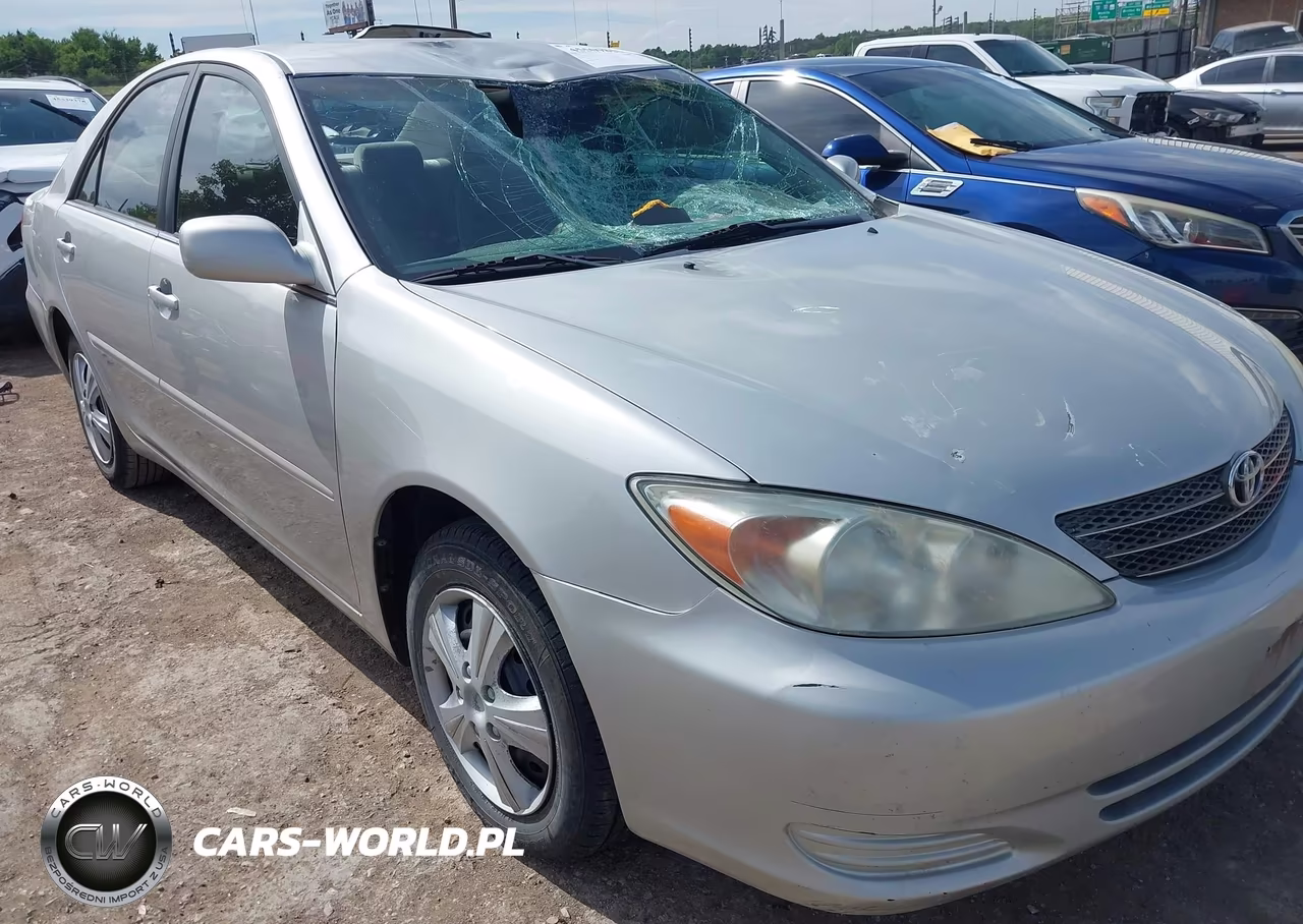 2004 Toyota Camry Le – zdjęcie 1 z 17