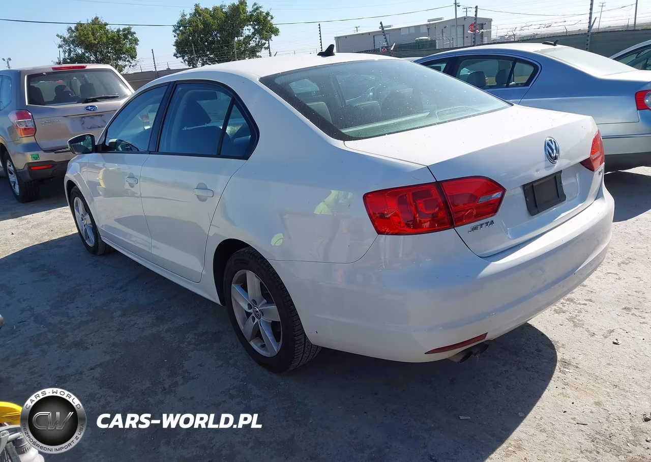 2012 Volkswagen Jetta 2.0L Tdi VIN:3VWLL7AJ1CM428372 - 3