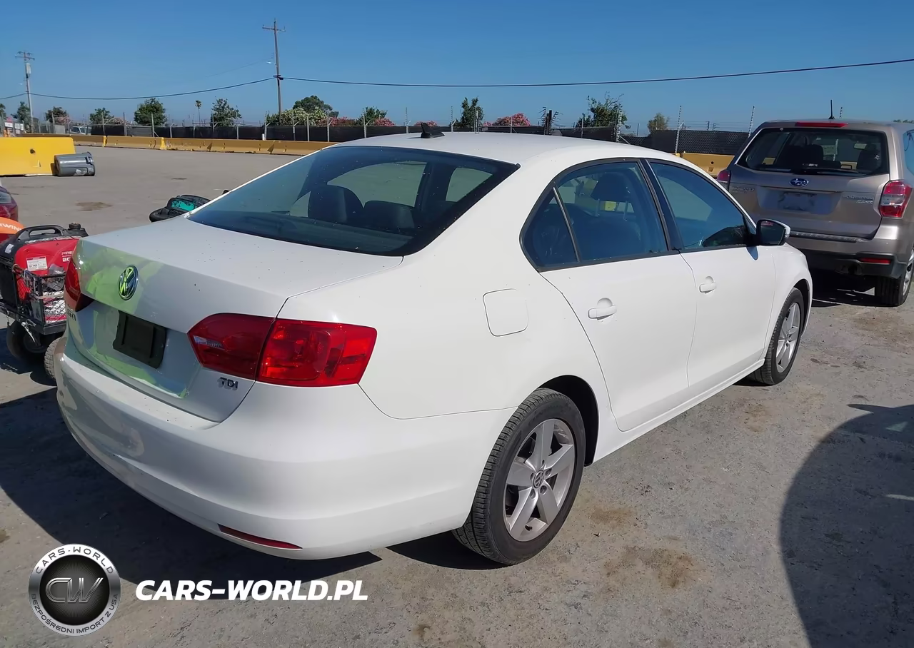 2012 Volkswagen Jetta 2.0L Tdi VIN:3VWLL7AJ1CM428372 - 4