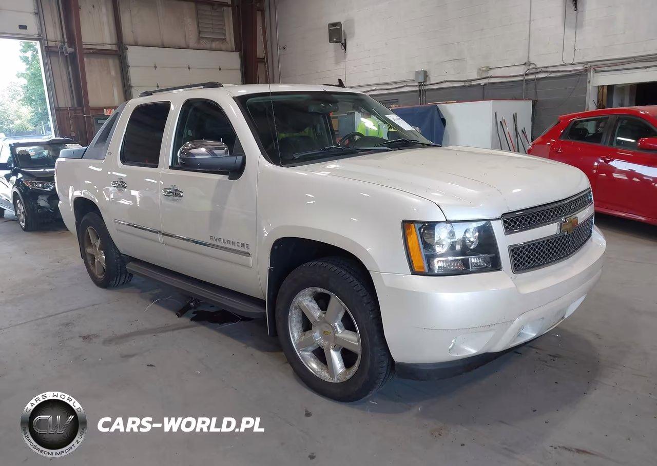 2011 Chevrolet Avalanche 1500 Ltz – zdjęcie 1 z 18