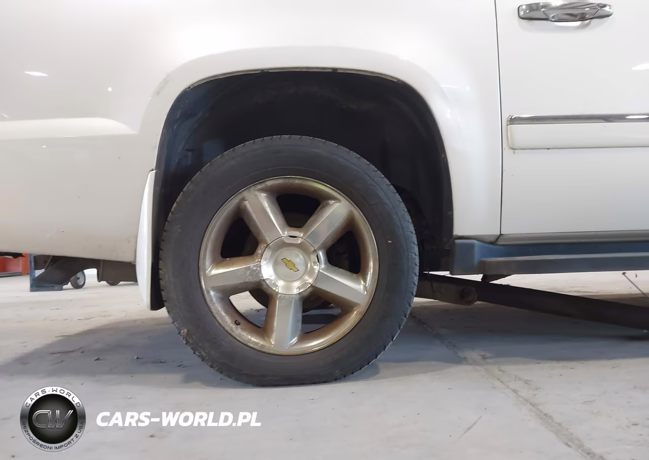 2011 Chevrolet Avalanche 1500 Ltz VIN:3GNTKGE35BG373902 - 18