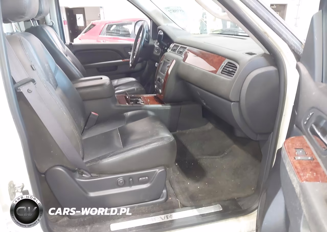2011 Chevrolet Avalanche 1500 Ltz VIN:3GNTKGE35BG373902 - 5