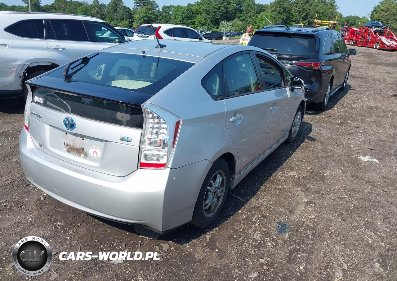 2010 Toyota Prius Iv VIN:JTDKN3DU8A5092388 - 4