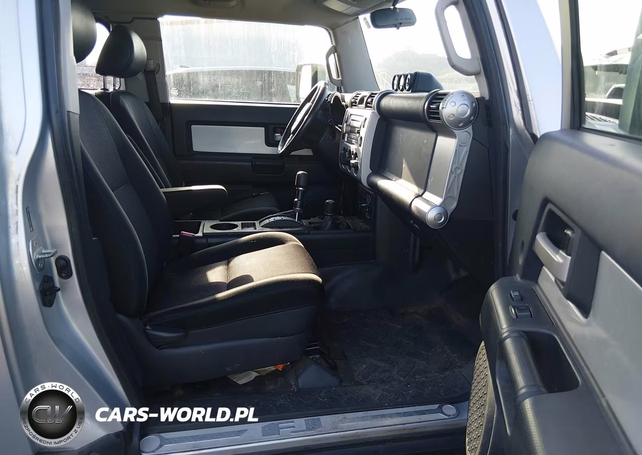 2008 Toyota Fj Cruiser VIN:JTEBU11FX8K052513 - 5