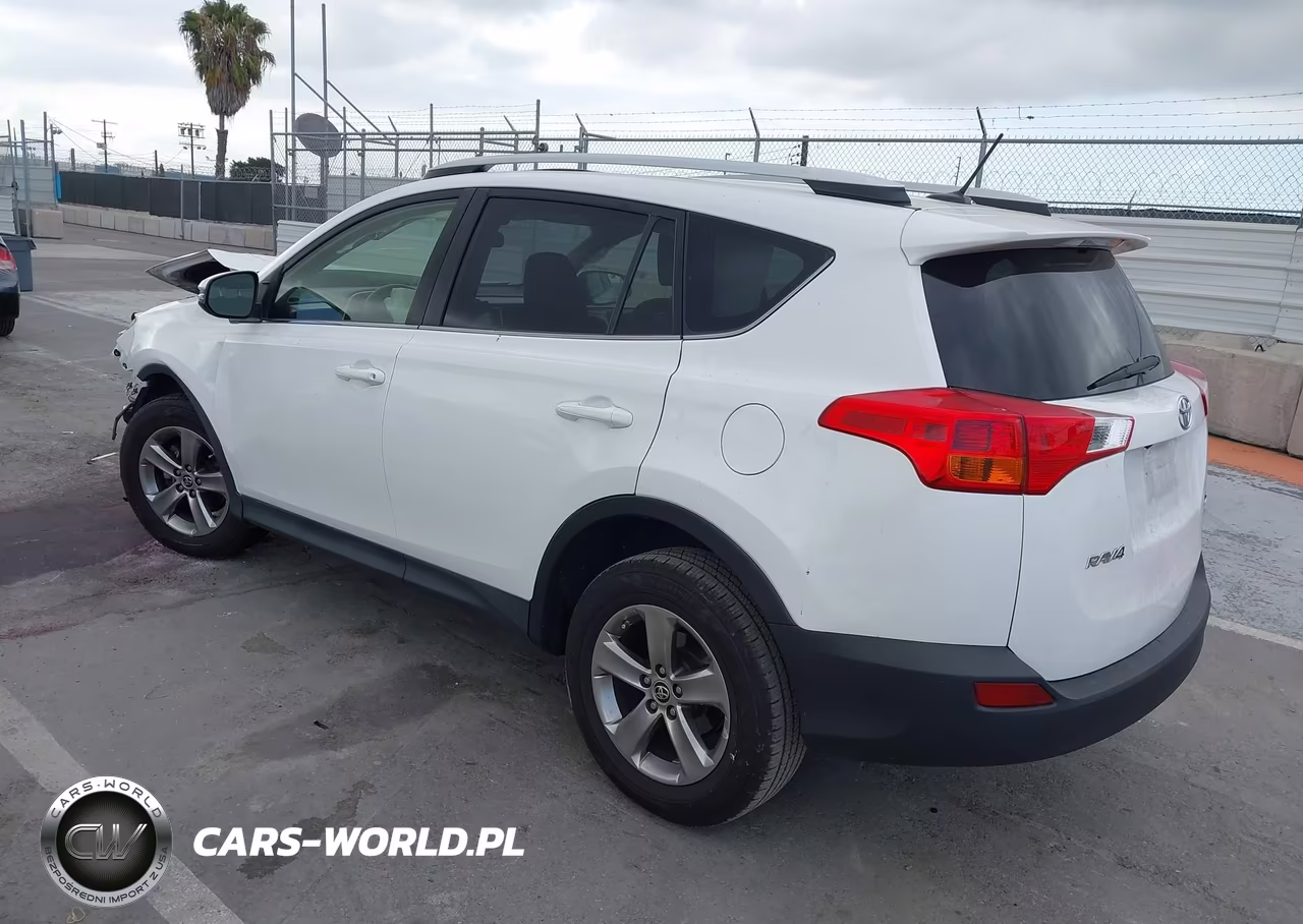 2015 Toyota Rav4 Xle VIN:JTMWFREV3FD076394 - 3