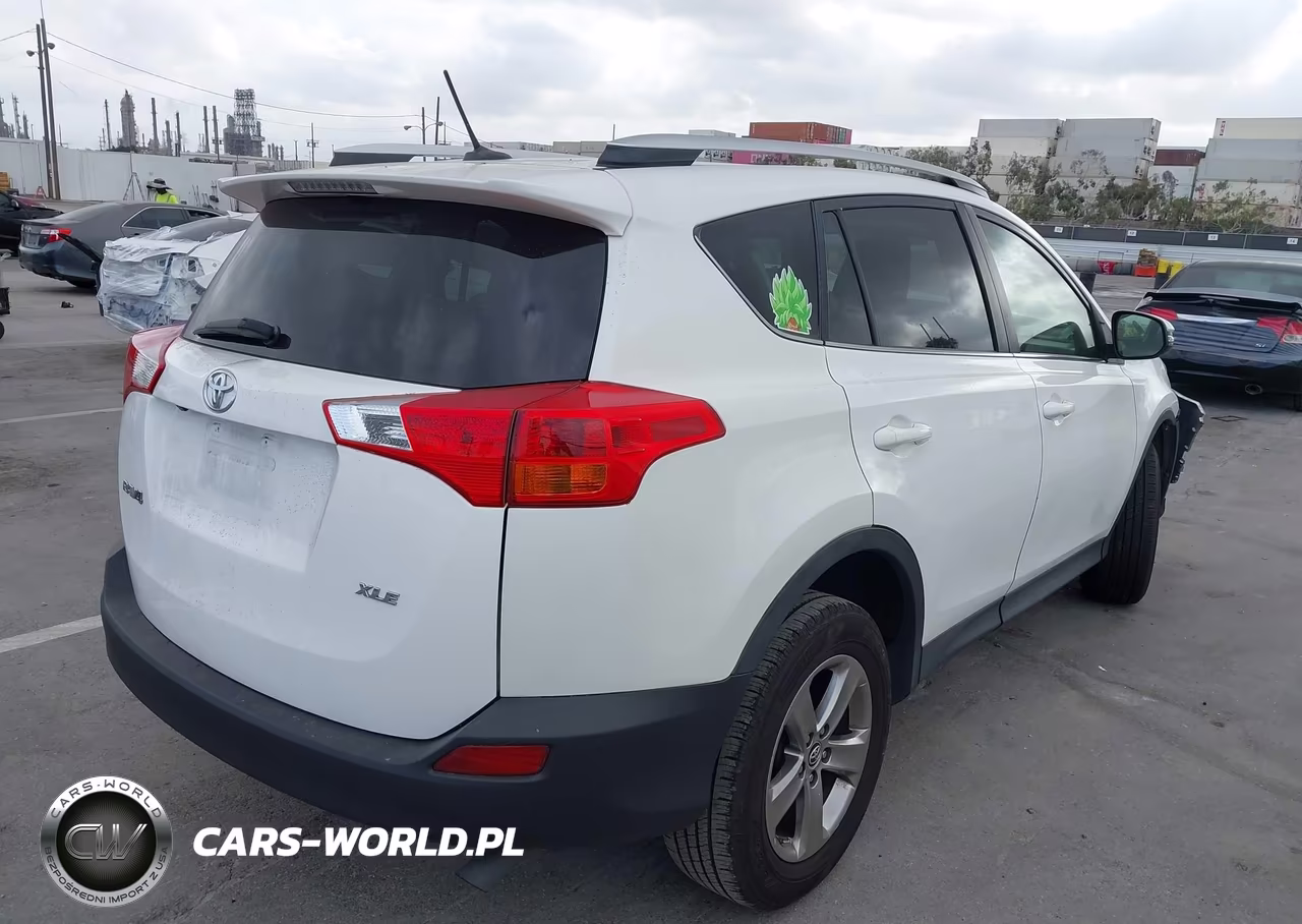 2015 Toyota Rav4 Xle VIN:JTMWFREV3FD076394 - 4