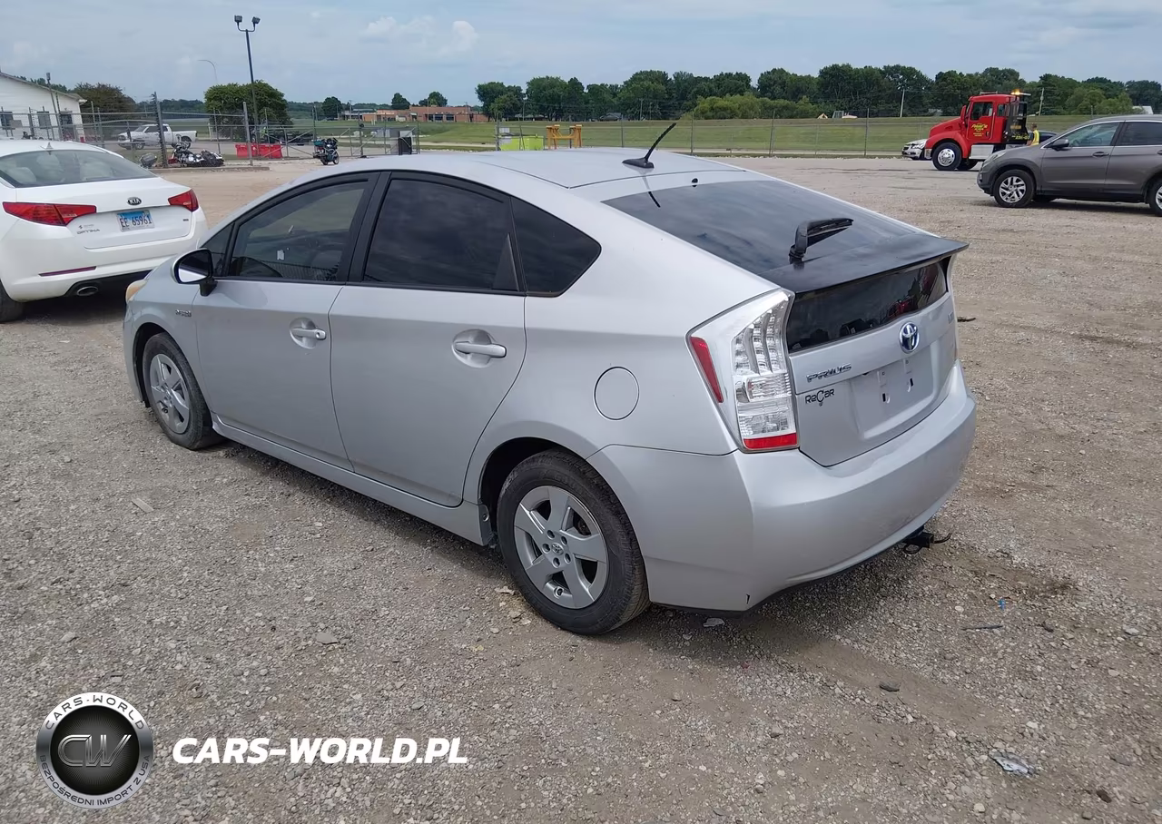 2010 Toyota Prius Iii VIN:JTDKN3DU8A5080080 - 3