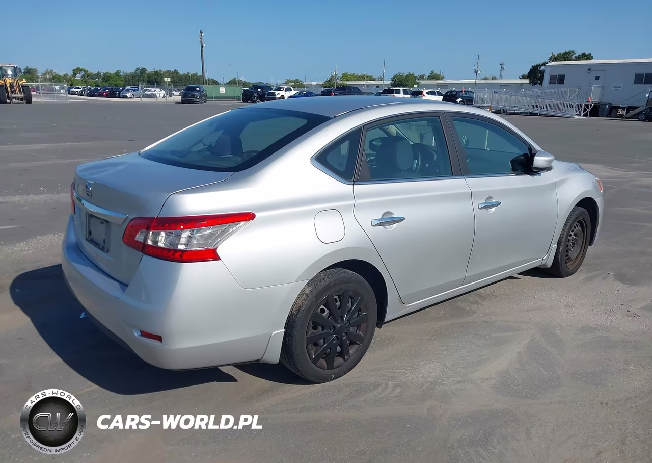 2015 Nissan Sentra S VIN:3N1AB7AP6FY354691 - 4